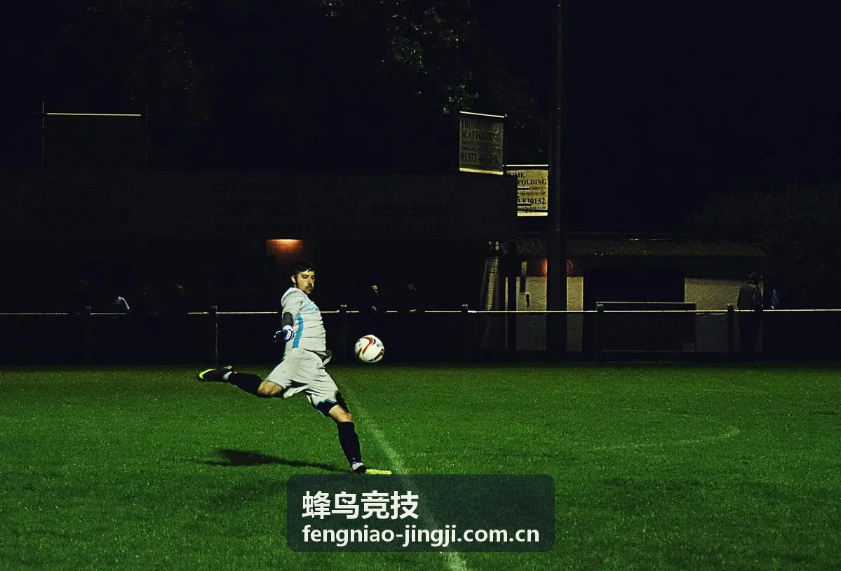 蜂鸟竞技FPS道具管理与残局思路高端技巧专栏封面